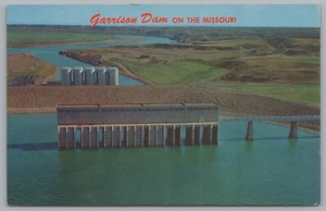 Garrison Dam, río Missouri, postal vintage. - Imagen 1 de 2