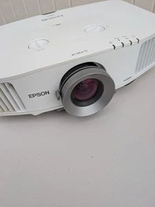 Epson PowerLite Pro G5350 XGA HDMI Projector 272 Hours - Picture 1 of 5