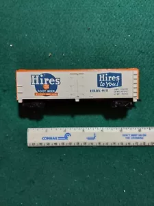 TYCO HO #4631 HIRES ROOT BEER REEFER - Picture 1 of 4