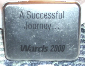 MONTGOMERY WARDS 2000 CUSTOMER SERVICE AWARD COMPASS NEW IN METAL BOX W/POUCH! - Picture 1 of 2