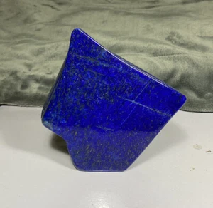 Lapislazzuli Premium Grade 1,6 kg Alta Qualità Forma Libera 1 Pz Cristallo Tumble - Foto 1 di 6