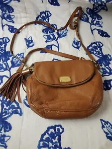 Michael Kors Bedford Brown Pebbled Leather Tassel Zipper Foldover Crossbody Bag+ - Picture 1 of 7