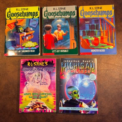 (x3) Goosebumps 1st Printing Books W/ Ghosts Of Fear Street & Michigan Chillers - Image 1 of 4
