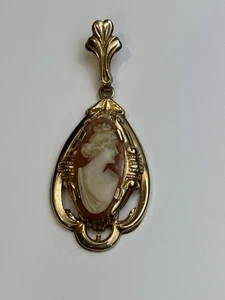 Vintage 10K Gold ESEMCO Cameo Pendant Necklace - Picture 1 of 9