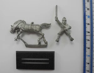 MOUNTED NORMAN FIGHTER Metal F7 Bretonnian Army Cavalry Warhammer 1980s U4b - Bild 1 von 3