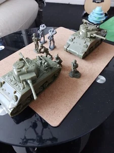 1/32 ww2 cts american sherman tanks with 50cal m/c gun in turret and GI sectio - Picture 1 of 6