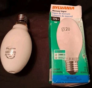 Sylvania 69438 High Intensity Discharge Mercury Vapor Lamp, 175W, BT28, Mogul S - Picture 1 of 2