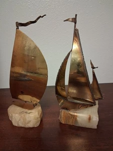 Set/2 Vintage DeMott & Unbekannt signiert Messing Onyx Metall Segelboot Skulpturen 9"  - Bild 1 von 11