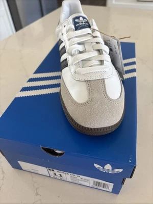 Tenis para mujer Adidas Samba OG goma aluminio, talla US 11 Foto 1 de 4