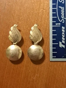 2 Insignia de Oficial de Artillería del Ejército de los Estados Unidos Segunda Guerra Mundial LGB 1/20 10k GF Plata Esterlina - Imagen 1 de 9