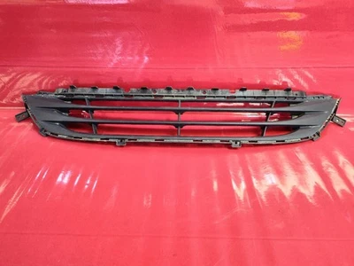 13-16 Hyundai Genesis Coupe LOWER Front Bumper Grille Insert Trim - Image 1 of 4