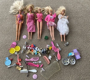 Vintage Mattel 1980s-90s Barbie dolls with a collection of Accessories - Picture 1 of 5
