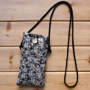 Funda Cordón para iPhone 13 Pro Max / 12 / 11 Tela Handmade Colgante Botón - Imagen 1 de 9