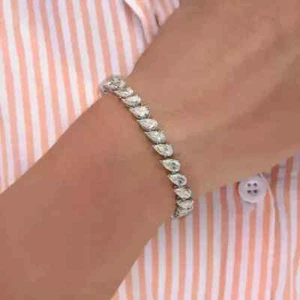 9CT Pear Cut Lab-Created Diamond Women's Tennis Bracelet 14K White Gold Plated - Picture 1 of 2