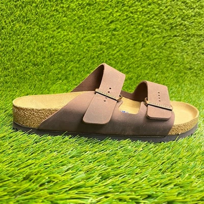 Sandalias Birkenstock Arizona Birko-Flor para hombre talla 7 marrón moca playa exterior Foto 1 de 4