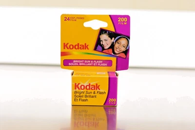 Roll Kodak Bright Sun & Flash 200 Film 35 mm 24 Exposures NIB sealed - Image 1 of 4