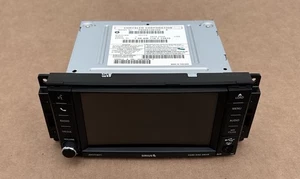 Reproductor de DVD radio pantalla táctil Jeep Dodge Chrysler RBZ MyGIG 430 P05091201AD - Imagen 1 de 8