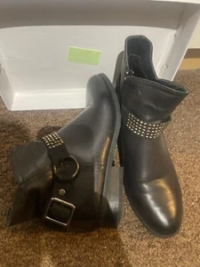 Black Studded/diamanté Chelsea Style Boot - Picture 1 of 4