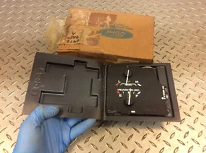 Genuine Ford OEM & Oil Pressure Gauge E97Z-9280-A - Picture 1 of 11
