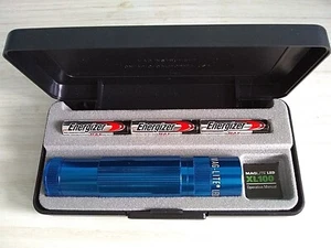 Maglite Taschenlampe XL 100 S3117X mit Pres Box und 3 Batterien 166-000-397 blau - Bild 1 von 11