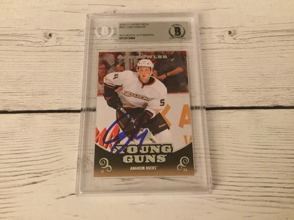 Tarjeta de Young Guns firmada por Cam Fowler 2010/11 UD Upper Deck RC Beckett BAS BGS b Foto 1 de 2