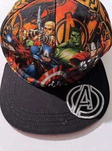 Gorra de béisbol Marvel Avengers negra con sombrero trasero para niños jóvenes. - Imagen 1 de 6