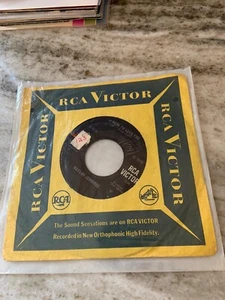1967 WAYLON JENNINGS - MENTAL REVENGE-45 RPM COUNTRY + RCA ORIGINAL SLEEVE VG+ - Picture 1 of 2