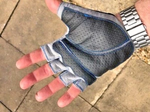 KBR Pro-Sailing Gloves, with high quality 4-way stretch fabric.  - Picture 1 of 12