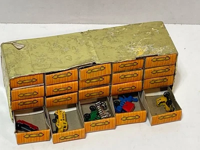 ВИНТАЖНЫЙ ИГРУШЕЧНЫЙ ШКАФ SHACKMAN 22 (ШТ.) NO 7055 - Изображение 1 из 4