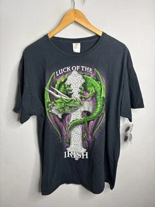 Luck of the Irish Shirt Herren Large schwarz keltisch grün Drachenkreuz Grafik T-Shirt - Bild 1 von 6