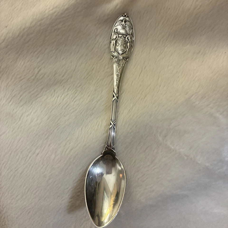 Tiffany & Co Plata Esterlina Estatua de la Libertad de Nueva York Cuchara de Recuerdo Demitasse Foto 1 de 4