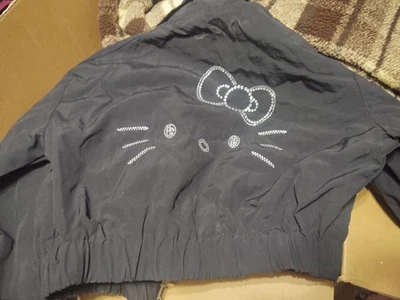 Jaqueta de Moto FOREVER 21 X SANRIO Hello Kitty & Friends - Tamanho XL NOVA COM ETIQUETAS - Imagem 1 de 4