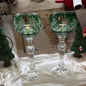 Schöner polnischer grüner geschliffener 24 % Bleikristallglaskelch x 2 -12 Zoll hoch - Bild 1 von 3