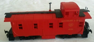 N2 N Scale TRAIN CAR Horn Hook B&O BALTIMORE AND OHIO 4068 red CABOOSE  - Picture 1 of 7
