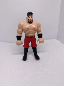 The Russian Wolf IWA Giocattoli con borchie stellate Wrestling 4" diamanti pieghevoli 1985 - Foto 1 di 2