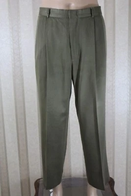 Calça CORBIN OTC Off the Cuff masculina 34 x 29 cáqui plissada frontal em excelente estado usado - Imagem 1 de 4