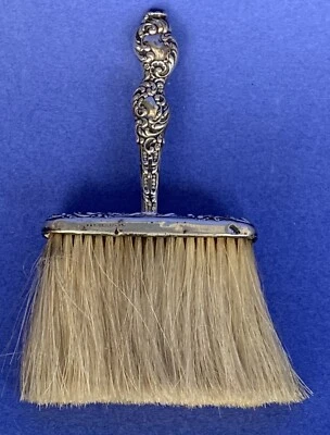 ANTIGUO-UNGER BROS.-PLATA ESTERLINA-REPOUSSE-BROCHA-BROCHA SOMBRERO-BATIDOR-1895 Foto 1 de 4