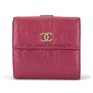 SUPER RARE Authentic Chanel Pink Leather Camellia CC Logo Lambskin Bifold Wallet - Picture 1 of 12