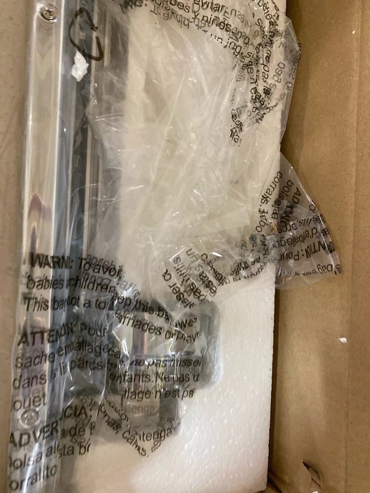 Хромированное светодиодное настенное бра от Minka-Lavery - Изображение 1 из 1