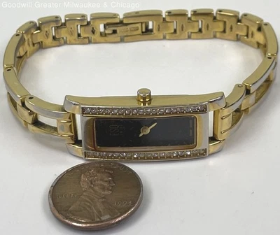 ESQ ES-5187 双色 黑色 长方形 表盘 模拟 手表 33g — 第 1/4 张图片