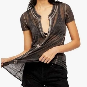 Free People Kia Sheer Henley T-Shirt Tee XS Burnout Grunge Goth leicht grau - Bild 1 von 16