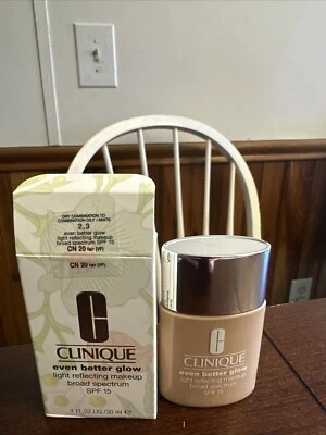 Clinique Even Better Glow Light Reflecting Makeup CN 20 FAIR 30 /ml 1oz BNIB - Image 1 of 4