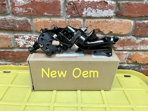 Base del espejo retrovisor derecho Porsche Cayenne 2015-2018 95873131800 - Imagen 1 de 6