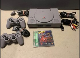 Sony PlayStation 1 PS1 Console 2 CONTROLLERS VERY CLEAN!! Crash Bandicoot 2