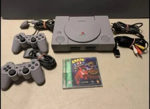Sony PlayStation 1 PS1 Console 2 CONTROLLERS VERY CLEAN!! Crash Bandicoot 2 - Picture 1 of 3