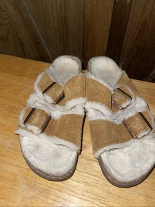 Birkenstock Arizona Shearling Sandal Suede Tan Beige Size 39 US W8 M6 - Picture 1 of 10