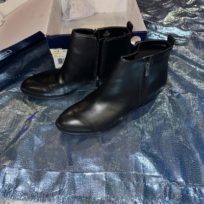 BOTAS BOTINES MUJER CHAPS NEGRAS Sabra-BO-CSL - EE. UU. TALLA 9,5 B NUEVAS EN CAJA Foto 1 de 4