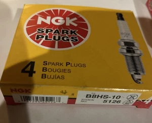 NGK 4 Pack of Genuine OEM Standard Spark Plugs - B8HS-10-4PK 5126 New Old Stock - Picture 1 of 9