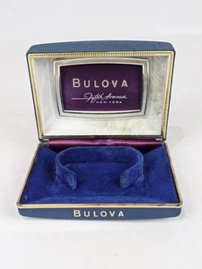 Cassa orologio vintage Bulova Fifth Avenue vuota velluto blu a conchiglia  - Foto 1 di 9