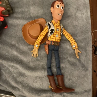 "Muñeca de colección Disney Pixar Thinkway Toy Story Woody Pull String 15"" sin cuerda" Foto 1 de 4